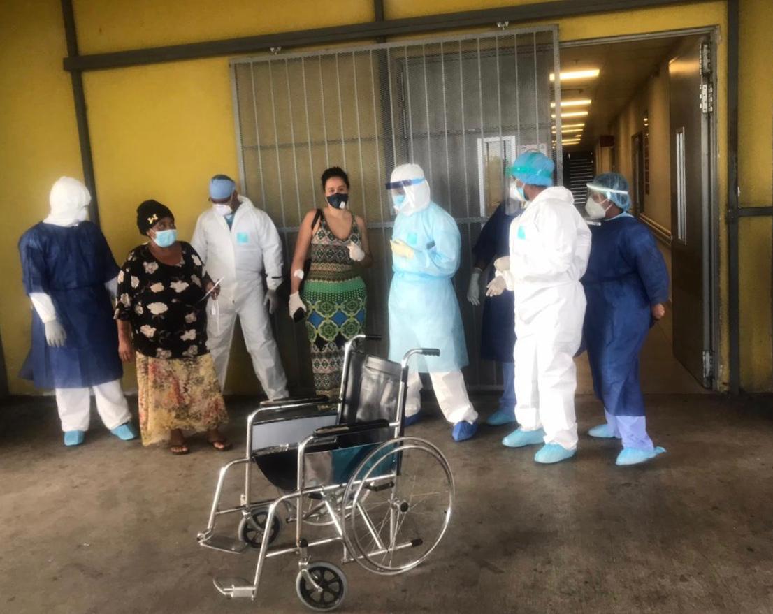 Hospital Marcelino Vélez da de alta a cinco recuperados COVID-19 ...