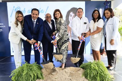 Vicepresidenta da inicio trabajos de construcción Unidad de Quemados en Hospital Robert Reid